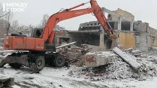 В Нижнем Тагиле начался снос бывшей воинской части на Вые