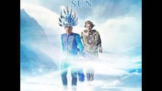 Empire Of The Sun - Alive [HQ]