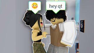 So i Joined Online Dater BATHROOM Games On Roblox...