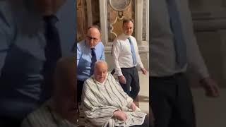 POPE FRANCIS Makes Surprise Appearance!