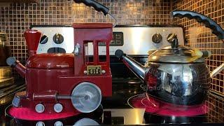 Kamenstein World of Motion Locomotive vs  Rocket Kettle  Gadgetify