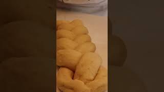 Progress of a Brioche plait (braid)