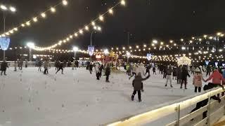 КАТОК площадь СВОБОДЫ ХАРЬКОВ Старый Новый ГОД.  RINK SQUARE SVOBODY KHARKIV Old New Year.