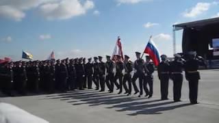 Вынос знамен 22-й Гвардейской Донбасской Краснознаменной тяжелой бомбардир. авиац. дивизии