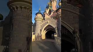 Walking through an EMPTY Disneyland Paris Castle