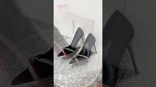 Black women's high heels with striking toe line | Fashionable high heels