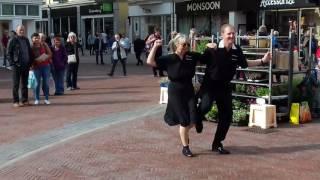 'Savoy' Lindy Hop with Eight Beat Jive