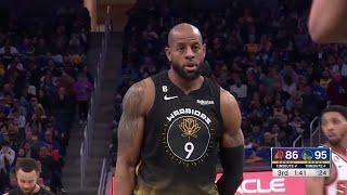 Explain: Andre Iguodala turns back the clock with 180 reverse dunk; Steph Curry muscles Chris Paul