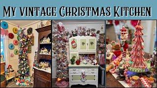 My Vintage Christmas Kitchen  #vintagechristmasdecor #christmas #christmaskitchen