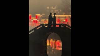 #ElvisHan runs over to hug #YangZi - #家业 reuter #杨紫 #韩东君