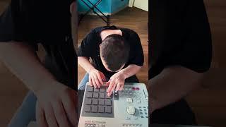 Making dark beats on the mpc 2000 part 2