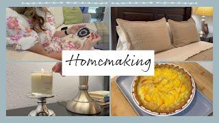 SUMMER HOMEMAKING | Keeping Cool Inside - Crochet + Guest Room Refresh + Baking Pie!