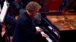 Andrea Lucchesini - Beethoven: Piano Concerto C major, op.15 + encores