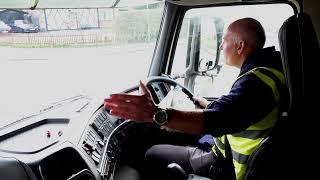 Mastering the Right Turn in a Rigid Vehicle on Your HGV Test Route