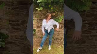 Pose to add Curves #feed #photography #foryou #pose #shortfeed #photo #tips #shortsfeed #youtube