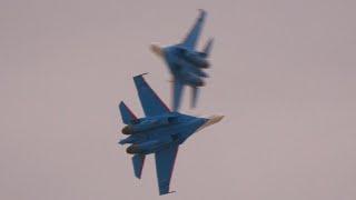 Russian Knights Su-35S aerobatics at the Dubai Airshow 2023