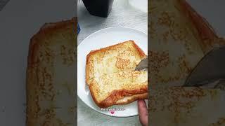 CUMA TIGA BAHAN UTAMA Milk Bath Toast