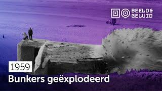  Bunkers op strand worden opgeblazen met dynamiet (1959)