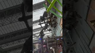 Expert Rider Shows Why She's 'Queen Spinner' of Mall of America Thrill Ride