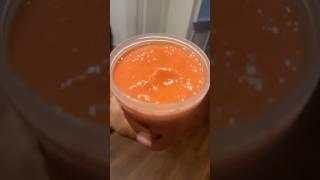 MAKE A SMOOTHIE WITH ME BEFORE WORKOUTS! #fitness #nutrition #grwm #storytime #nutrition