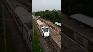 Vande Bharat Express | can't see this color later | Passing Balabhadrapuram #railwaystation