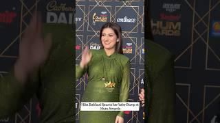 mommy to be #HibaBukhari flaunts her baby bump at the red carpet of hum awards