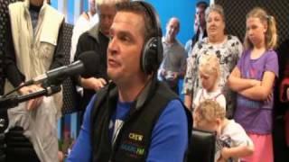 AalburgFM. Nieuwe Radio studio Veen. wmv