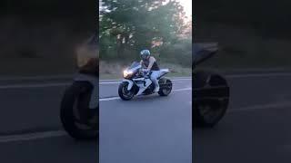 Stretched GSXR-1000 wheelies