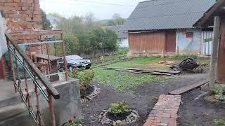 Жизнь переселенцев в селе.С вечера закончилась вода.Дождь.Город.Планы.