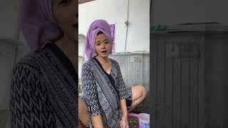 Deschah Desi Chahyati  sedang live sekarang!