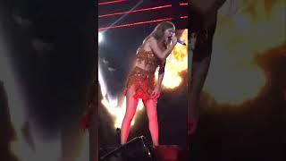 Taylor Swift shouts at security guard