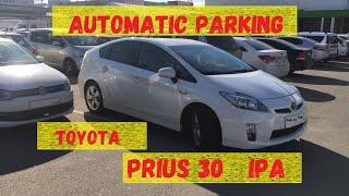 toyota prius car parking