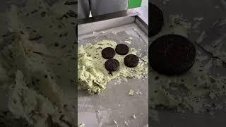 Two couples want to learn thick cut frozen yogurt #shorts #icecreamrolls #friedicecream