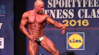 Antti Pirinen posing at Sportyfeel Fitness Classic 2016