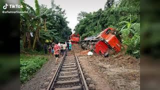 MEME KERETA API CC205 BABARAJANG