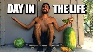 What I eat in a Day / Day in the Life 13 year Raw Vegan + Skateboard Action!