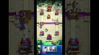 Clash Royale Match on iPhone 13 Pro Max