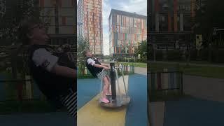 Ииии всем привет  подписчики!!  Я на площадке любимой #наплощадке #карусель  #москва #митино