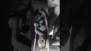 Как снять энергоаккумулятор ( энергач ) на автомобиле Камаз.