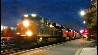 CSXT T402-18 southbound ES44AH/CW46AH/ES44AH screaming in Notch 8 Fayetteville, NC