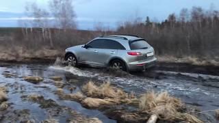 Infiniti FX35 in extreme off road conditions