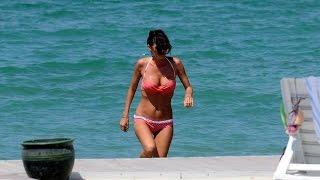 Yasemin Ergene seksi Bikini Görüntüleri