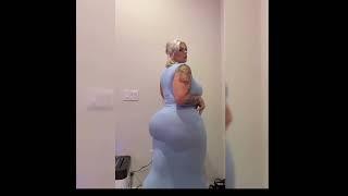 #Curvy️-Curvy Model Plus Size Fashion | Biography, Wiki, Age, Facts Plus Size Fashion Model