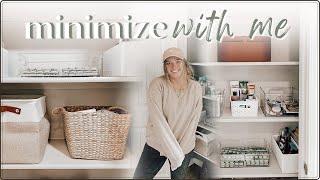 MINIMIZE WITH ME  extreme declutter of the master bathroom // organizing & simplifying my home