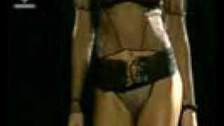 fashiontv | FTV.com - MOMI INTIMO - LA PERLA LINGERIE FEM PE 2002