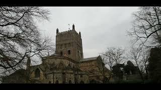 Tewkesbury Abbey chiming 12.