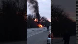 На автодороге в Крыму сгорела легковая машина 15. 03. 2019