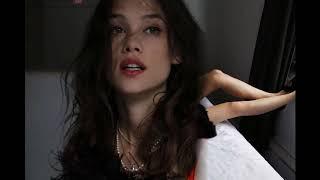 Астрид Берже-Фрисби (Astrid Berges-Frisbey)