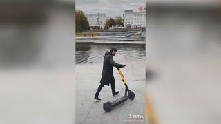 В поисках славы утопил самокаты под видео