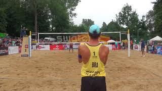 Beach volleyballكرة طائرة شاطئية